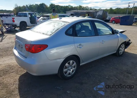 2008 Hyundai Elantra Gls/Se z USA, uszkodzony, nr VIN KMHDU46DX8U367012